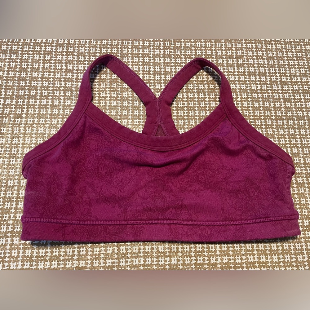 Lululemon Racerback Sports Bra Purple Paisley Fleece like Size 6 GUC